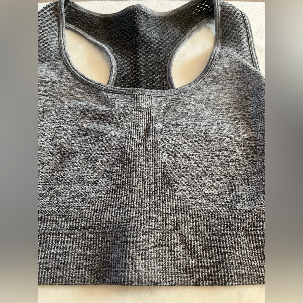 Reebok Grey Sports Bra Size Medium - Picture 4 of 5